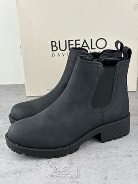 Buffalo David Bitton Chelsea Boots Anna Water Repellant Women's US 9 Worn Once